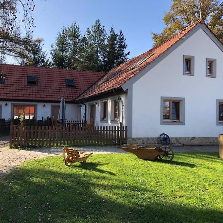 Apartmany Kojakovice - Trebon Jílovice エクステリア 写真