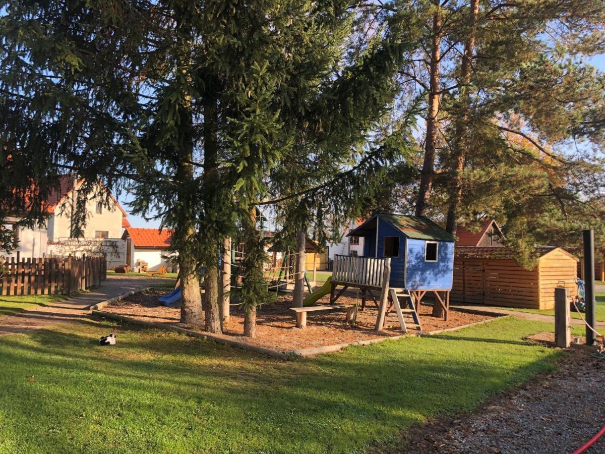 Apartmany Kojakovice - Trebon Jílovice エクステリア 写真