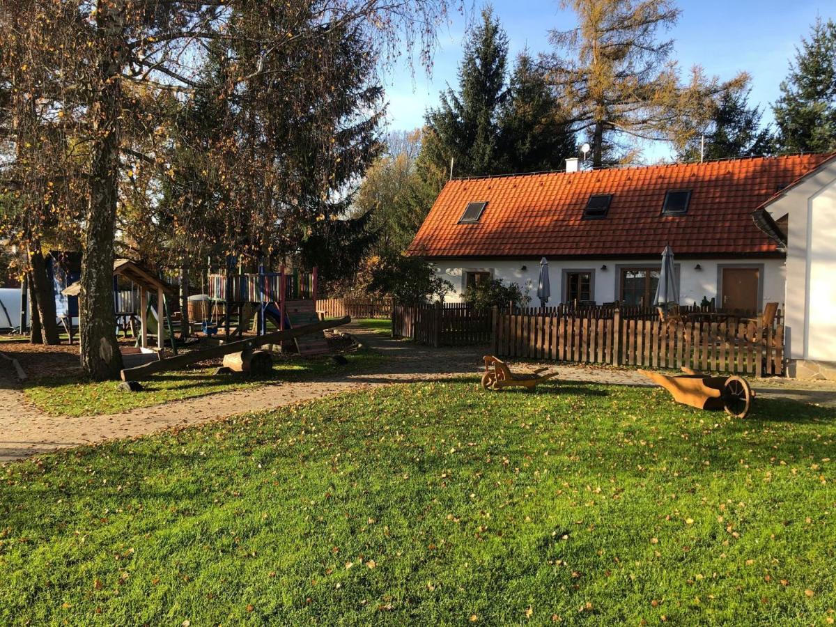 Apartmany Kojakovice - Trebon Jílovice エクステリア 写真