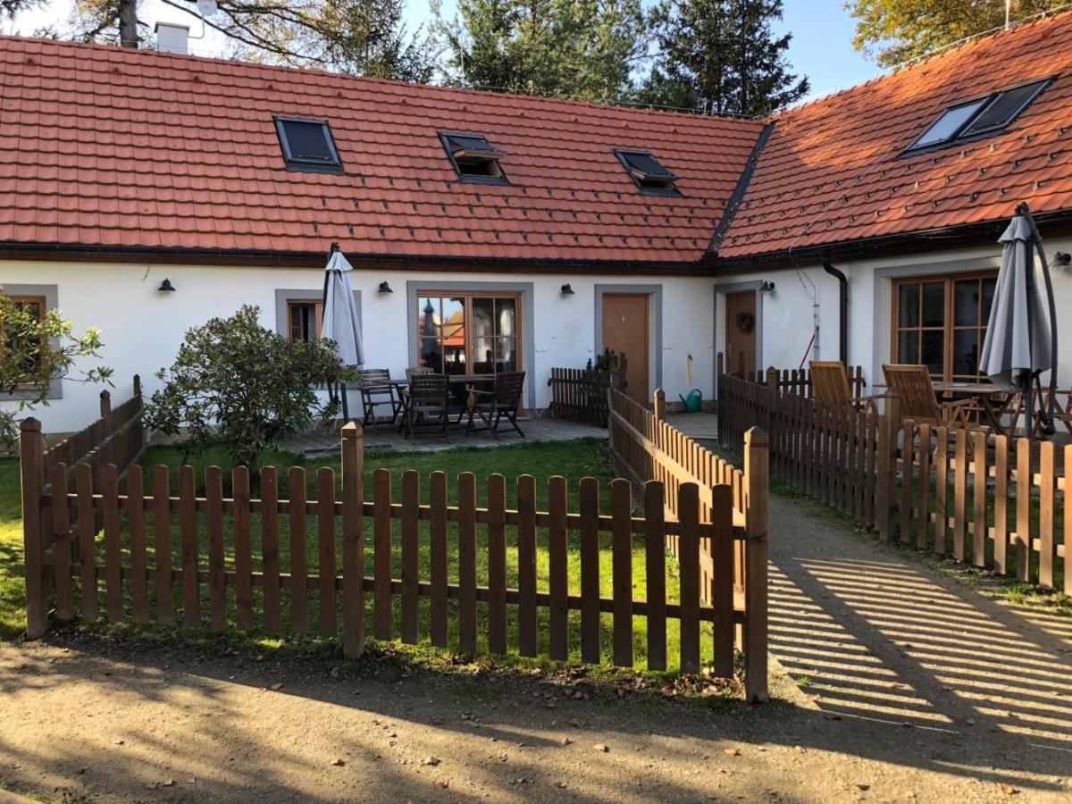 Apartmany Kojakovice - Trebon Jílovice エクステリア 写真