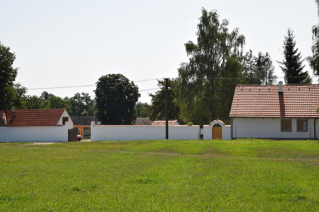 Apartmany Kojakovice - Trebon Jílovice エクステリア 写真